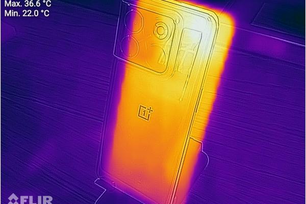 Test termic OnePlus 10T