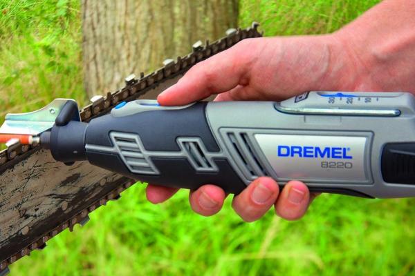 E LUNI e AMAZON: Azi vă recomandăm Dremel 8220 - Unealtă multifuncțională cu 65 de accesorii incluse pentru tăiere, cioplire, găurire, gravare și șlefuire