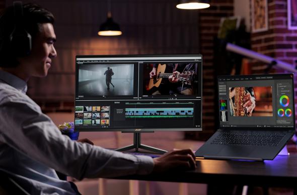Acer Swift X 14: Swift-X-14-SFX14-72G-Lifestyle-03.jpg