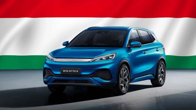 <b>Compania chineză BYD va construi o mare uzină de mașini electrice în Ungaria, la Szeged</b>Un anunț important a sosit pe final de an din partea companiei chineze BYD. Se pare că va fi construită o uzină de mașini electrice la Szeged, oraș situat la doar 100 de kilometri de Arad, respectiv 175 kilometri de Budapesta. Aflăm prin intermediul