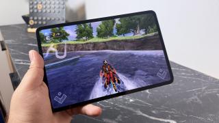 REDMAGIC Astra 2: Display OLED de 185Hz, luminozitate impresionantă și diagonală compactă pentru gaming