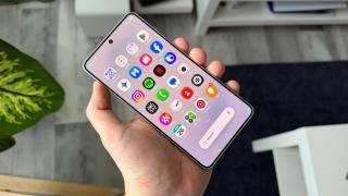 Samsung Display începe producția panourilor AMOLED pentru seria Galaxy S27, semn că design-ul a fost finalizat