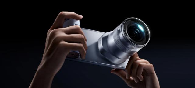 Huawei Mate 90 Pro Max debutează cu ecran de 12.000 de niți și cameră periscop de 200 MP, are și accesoriu/obiectiv cu senzor foto de 1 inch