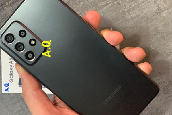 Samsung Galaxy A52 și Galaxy A72 vor debuta oficial pe 17 martie; Avem fotografii hands-on cu A52