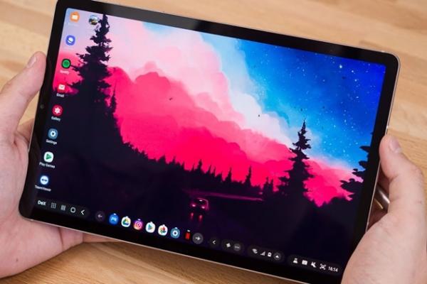 Posesorii de Samsung Galaxy Tab S6 Lite au parte de o surpriză odată cu actualizare la One UI 3.1; Tableta primește DeX Mode oficial