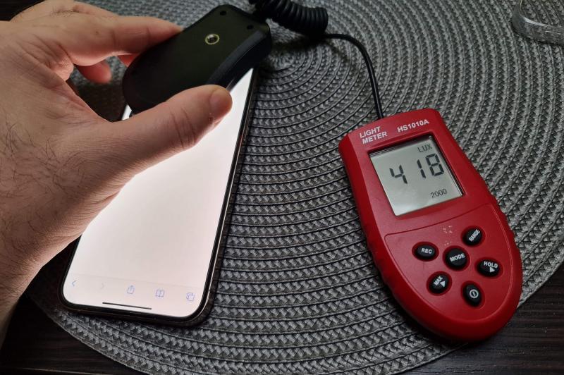 Luminozitate display Apple iPhone 12 Pro Max și ecranul văzut la microscop: Apple-iPhone-12-Pro-Max_048.jpg
