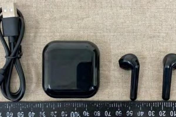 HTC ne pregătește căștile wireless numite HTC U Ear; Sunt certificate de FCC și le vedem în fotografii