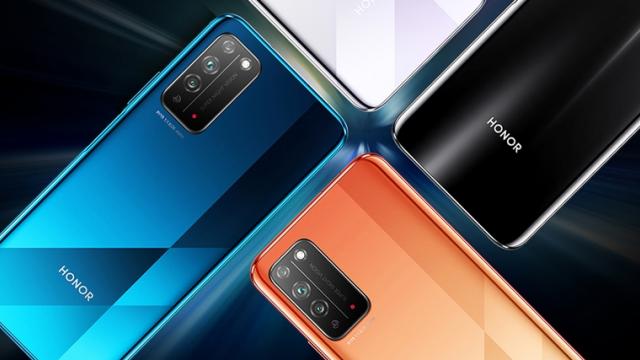 <b>Honor X10 5G debutează la un preț de doar 245 euro și are cameră triplă cu senzor RYYB de 40 mpx, suport 5G</b>Această zi de 20 mai 2020 marchează și lansarea seriei de terminale Honor X, lineup care pentru început include un singur model cunoscut sub denumirea comercială de Honor X10 5G. După cum vă dați seama, avem aici