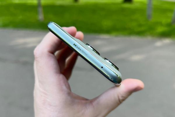 Motorola edge 60 Pro: Difuzoare stereo aproape de echilibru, care o să te mulțumească la muzică 