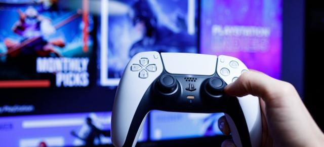 Accesul la jocurile digitale devine condiționat! Sony adaugă o verificare DRM la 30 de zile, stârnind nemulțumiri în rândul posesorilor de PS4 și PS5