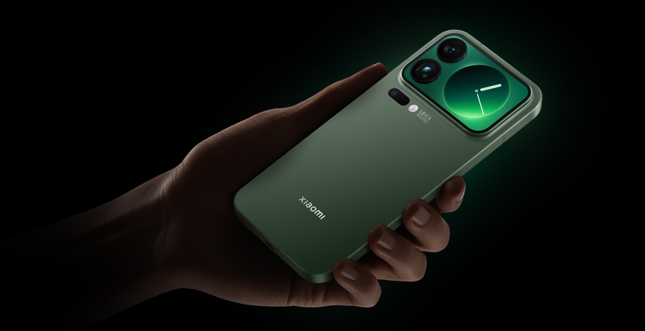 Xiaomi e pregătită să ofere un telefon cu baterie de 10000 mAh! Vine până la final de an și are ecran de 7 inch