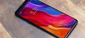 Xiaomi Mi Mix 3 scapă într-o nouă fotografie, cu buton dedicat pentru asistentul Xiao AI