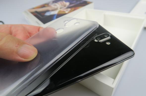 Nokia 8 Sirocco - Galerie foto Mobilissimo.ro: Nokia-8-Sirocco_019.JPG