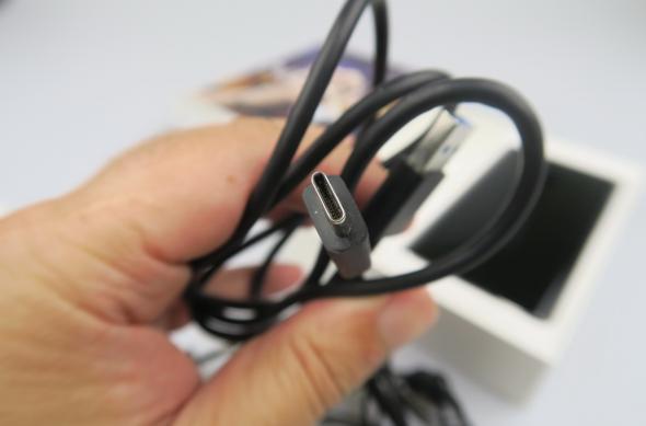 Nokia 8 Sirocco - Accesorii: Nokia-8-Sirocco_008.JPG