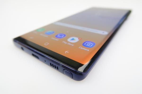 Samsung Galaxy Note 9: Multimedia stereo fără recorduri, cu multiple reglaje