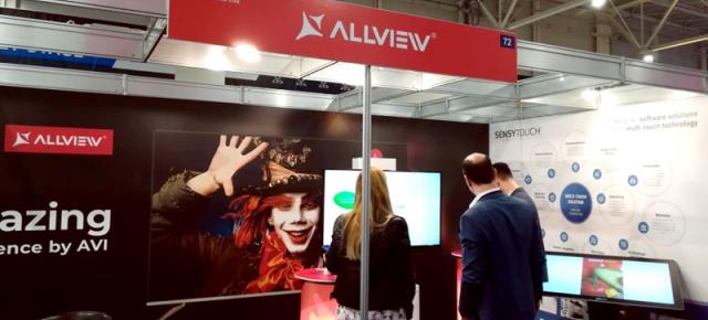 Allview la IMWorld 2018: Aflăm cum va evolua asistentul vocal AVI și descoperim noua soluție SensyTouch