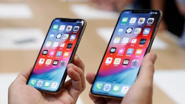 <b>iPhone XS și iPhone XS Max primesc suport pentru streaming HDR în cadrul aplicației YouTube</b>Aflăm astăzi faptul că noile modele iPhone XS și iPhone XS Max tocmai ce au primit suport pentru streaming video HDR în cadrul aplicației YouTube. Acest feature permite vizionarea de materiale video la o calitate deosebită, contrastul, culorile