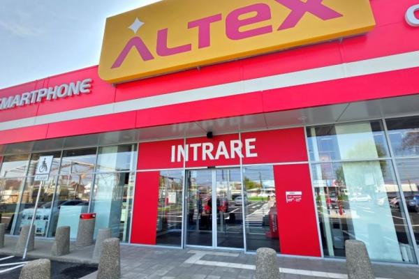 O să te surprindă ce au cumpărat cel mai mult românii de la Altex în 2025: articole de fitness, suplimente și cafea