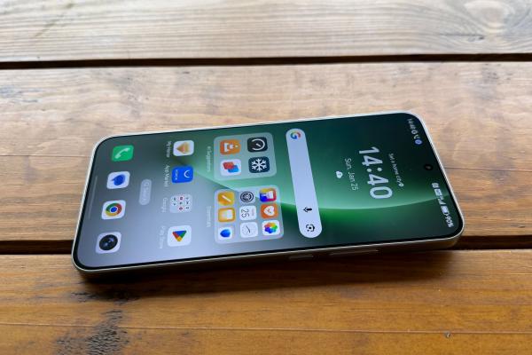 HONOR Magic8 Lite: Software matur, surprinzător de fluid și cu AI util, dar fără Android 16