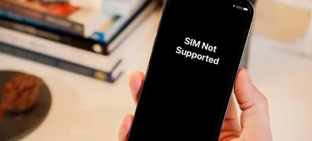 Un bug nou în iOS 16: iPhone 14 nu recunoaște cartelele SIM și se blochează