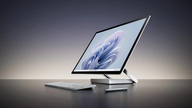<b>Microsoft anunţă Surface Studio 2 Plus, un desktop PC all în One cu placă grafică RTX 3060</b>Microsoft a anunţat la evenimentul Surface de ieri o staţie de lucru cu preţ de 4299 de dolari, Microsoft Surface Studio 2 Plus. Are procesoare Intel Core Gen 11 şi placă grafică NVIDIA RTX 3060. Ce e drept nu strică să avem procesoare Gen 12 la acest