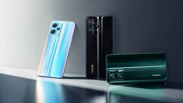 <b>Realme 10 Pro+ 5G se află în pregătire! Telefonul a fost certificat NBTC</b>Deși informațiile sunt puține, știm că realme lucrează la noi smartphone-uri din seria realme 10. Ei bine, în urmă cu ceva timp aflam câteva detalii despre varianta standard din lineup, terminalele începând să își facă apariția în baze de date importante