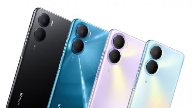 <b>Honor Play 40 Plus anunțat oficial! Smartphone 5G accesibil cu CPU Dimensity 700, ecran 90Hz, baterie de 6000 mAh</b>Honor continuă să lanseze smartphone-uri. După debutul smartphone-ului de gaming Honor X40 GT, iată că sosește și un model 5G accesibil. Din păcate, e disponibil tot în China și nu știm dacă sau când va ajunge în Europa. Vorbim azi despre Honor Play 40