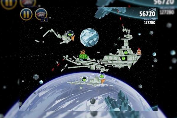 Angry Birds Star Wars Hoth Update review: prințesa Leia, roboți patrupezi și multă distracție! (Video)