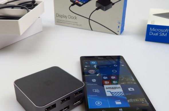 Microsoft Lumia 950 XL - Accesorii: Microsoft-Lumia-950-XL_011.JPG