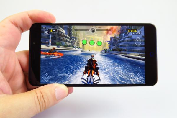 UMi Max: Benchmark-uri cu performanţe solide, chiar şi în zona 3D
