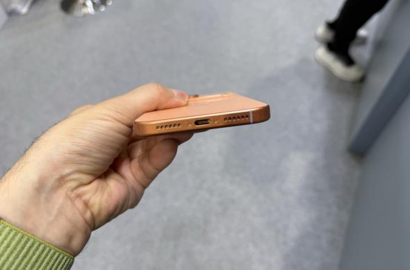 iPhone 17 Pro Max la IFA 2025: iPhone 17 Pro Max 001.jpg
