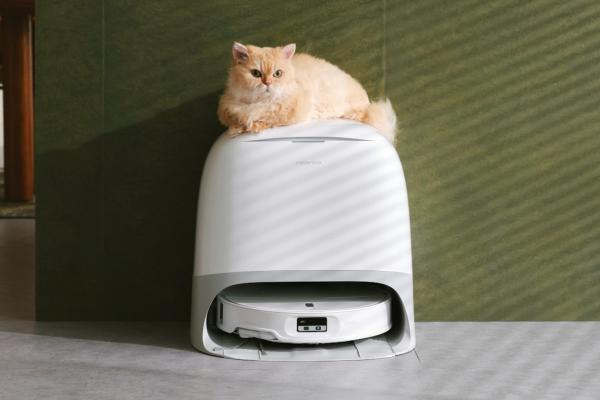 IFA 2025: Roborock Qrevo Curv 2 Pro a sosit în Europa; Aspirator robot  premium cu o putere de 25.000 Pa și mopuri retractabile pentru protecția covoarelor