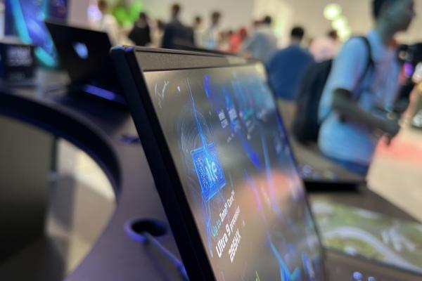 Acer Predator Helios 18P AI - Fotografii hands-on IFA 2025
