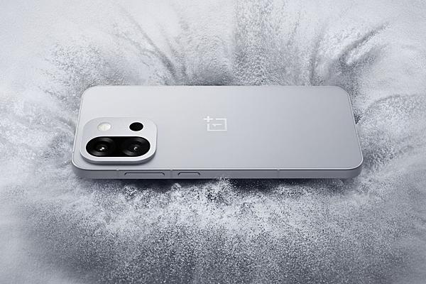 Fără Hasselblad, dar cu DetailMax Engine; Primele mostre foto realizate cu OnePlus 15 sunt aici!