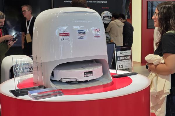 Roborock Qrevo Curv 2 Pro - Fotografii IFA 2025