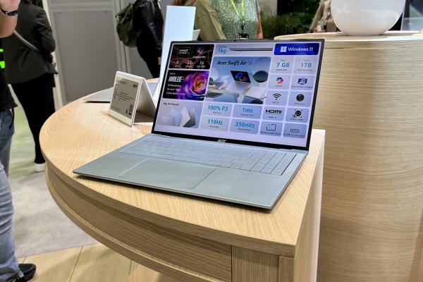 Acer Swift Air 16 - Fotografii hands-on IFA 2025