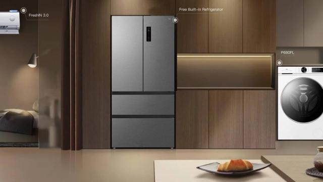 <b>IFA 2025: TCL prezintă aparate de aer condiţionat cu comanda vocală, frigidere Free Built-In, alte dispozitive smart home</b>IFA rămâne în primul şi în primul rând un show despre electrocasnice şi adaptându-se la trendurile şi cerinţele momentului, evident că vorbim despre electrocasnice inteligente. TCL spre exemplu a adus aparate de aer condiţionat cu comanda vocală la Berlin
