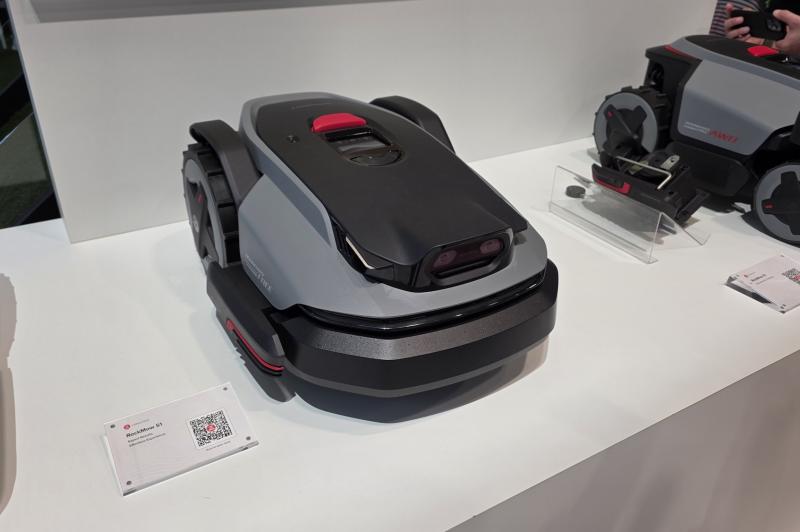 Mașini de tuns iarba Roborock - IFA 2025: 20250904_114707.jpg