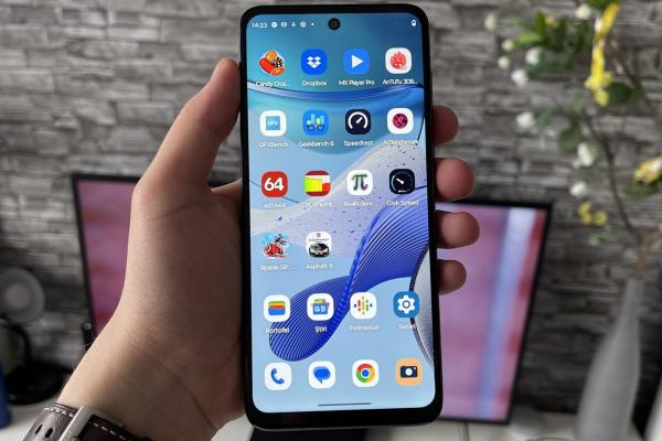 Motorola Moto G53 5G: Display IPS, entry level pe hârtie, midrange ca performanță