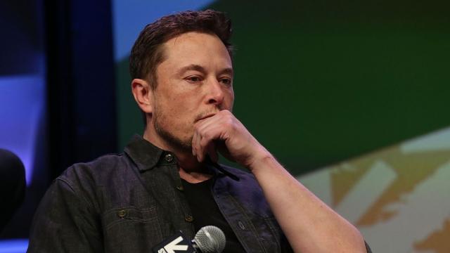 <b>Un grup de experți și directori din industria AI, printre care se află și Elon Musk, cer o pauză în antrenarea modelelor de inteligență artificială</b>Recent a fost emisă o scrisoare de către organizația non-profit Future of Life Institute în care se solicită o pauză în dezvoltarea și antrenarea tehnologiilor de inteligență artificială pentru o perioadă de 6 luni. Conform Reuters, această petiție