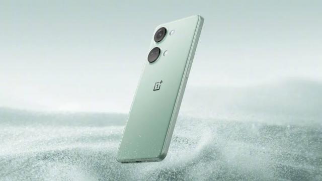 <b>OnePlus Nord 3 a fost certificat oficial; E gata de lansare şi aflăm specificaţii (iar)</b>Despre OnePlus Nord 3 s-a tot scris în 2022 şi ne aşteptam să îl primim atunci. În schimb am primit un OnePlus Nord 2T, iar apoi OP Nord 3 părea un telefon al anului 2023. Acum ne pregătim în sfârşit pentru debutul său, iar terminalul a primit 