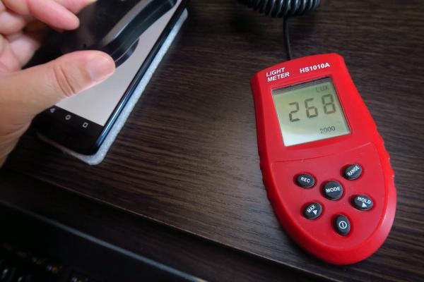 Luminozitate display Motorola Moto G6