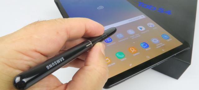 Samsung Galaxy Tab S4 Unboxing: cea mai elegantă tabletă Android, curajoasă în exprimare şi cu stylus nou (Video)