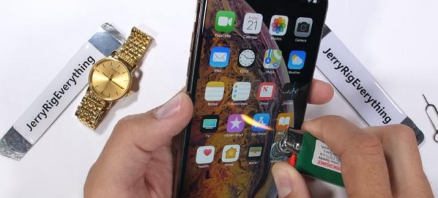 iPhone XS Max trece prin teste de ardere, îndoire şi zgâriere; Iată cum s-a descurcat! (Video)