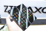 ZTE-AXON-M_023.JPG