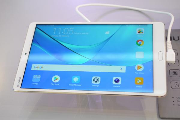 MWC 2018: Huawei anunţă tabletele MediaPad M5, în variante de 8 inch, 10 inch şi un model Pro