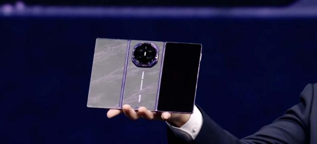 Huawei Mate XT 2 Ultimate Design debutează cu ecran triplu de 10,2 inch, Kirin 9050 Pro și baterie de 5600 mAh