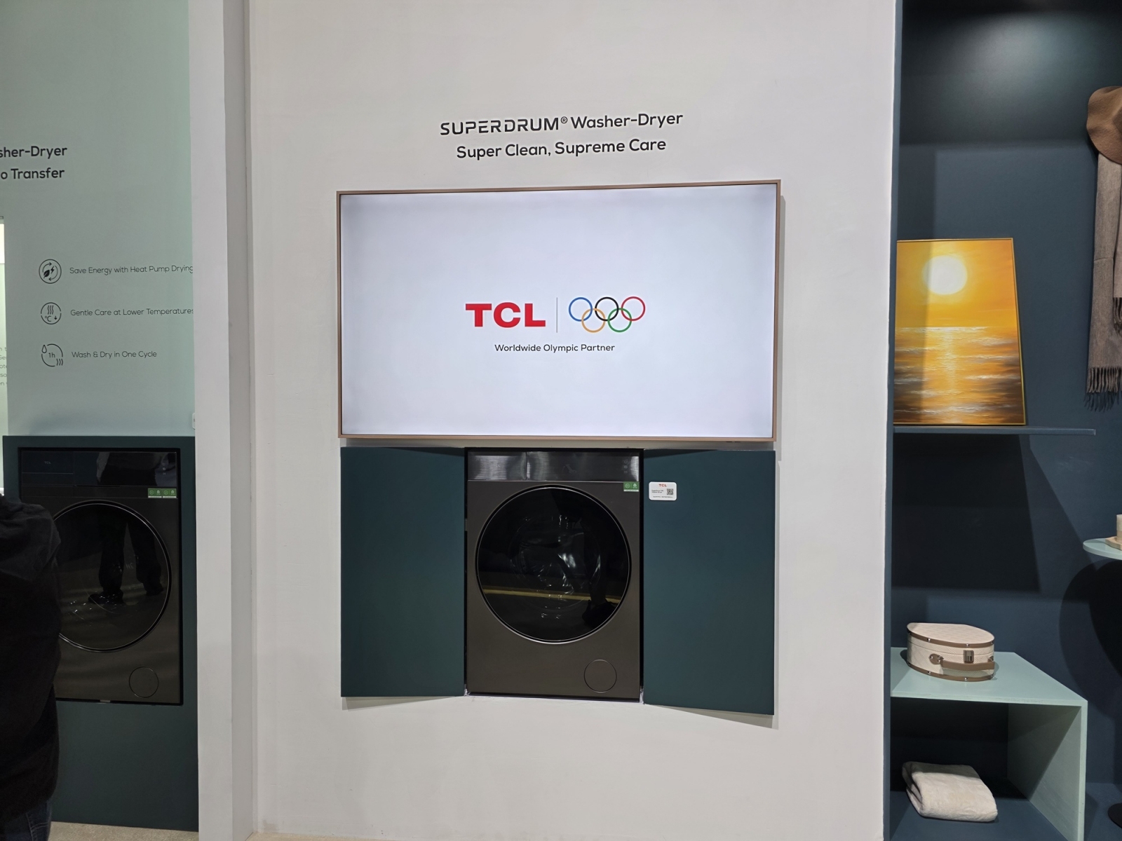 Turul standului TCL - IFA 2026 (galerie)