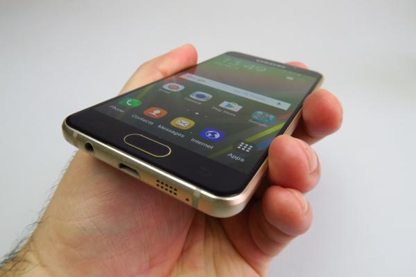 Samsung Galaxy A3 (2016) - Galerie foto Mobilissimo.ro