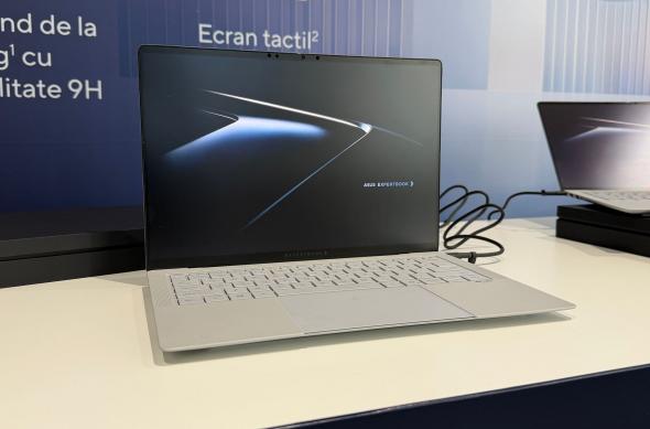 ASUS ExpertBook Ultra - Fotografii hands-on: ASUS-EXPERTBOOK-ULTRA_ (2).jpg